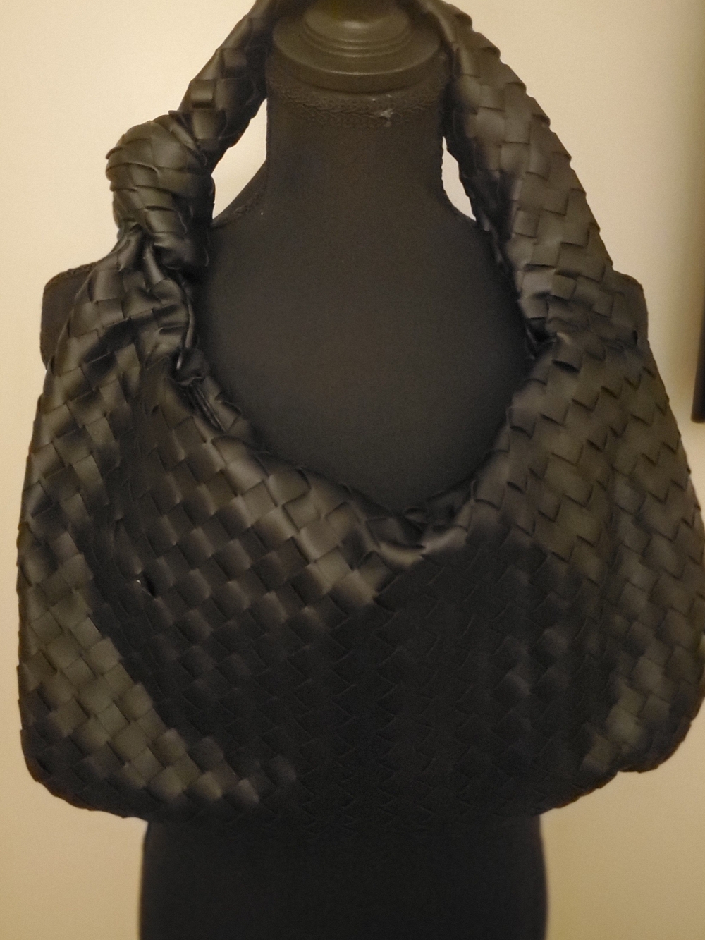 Woven Hobo Shoulder Bag - Black